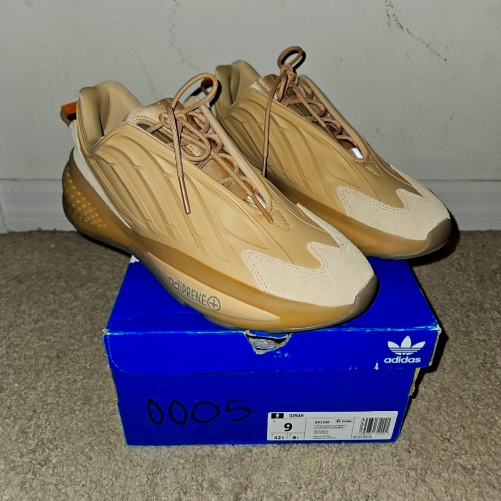 Adidas Ozrah Size 9